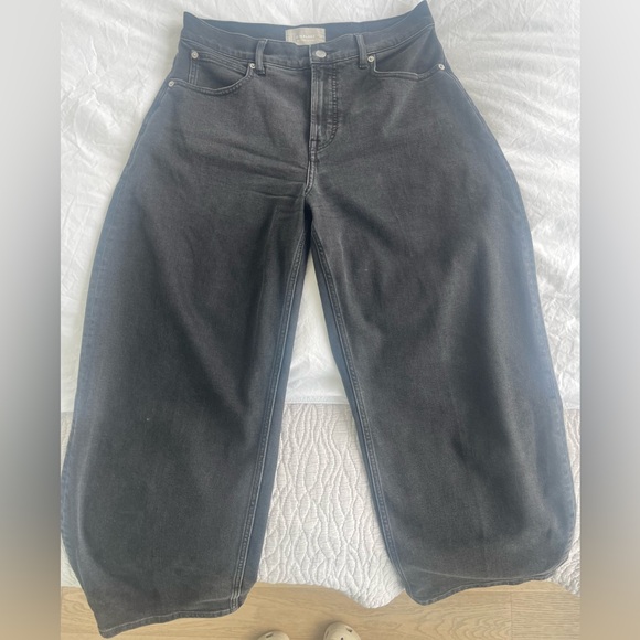 Everlane Denim - Everlane Women's Way-High Curve Jeans - High Rise Jeans - Black